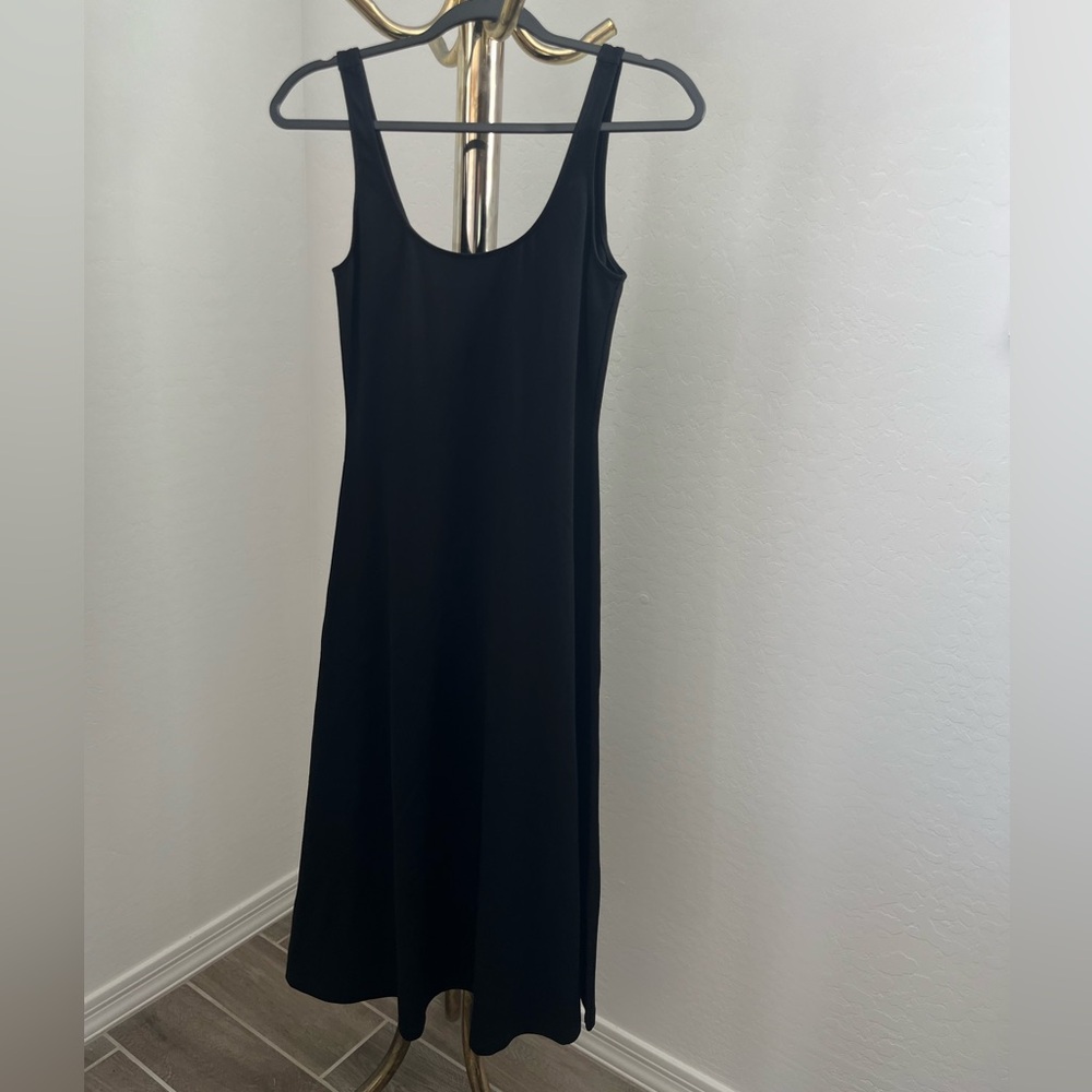 Revolve LPA Black Sleeveless Scoop Neck Midi Sundress